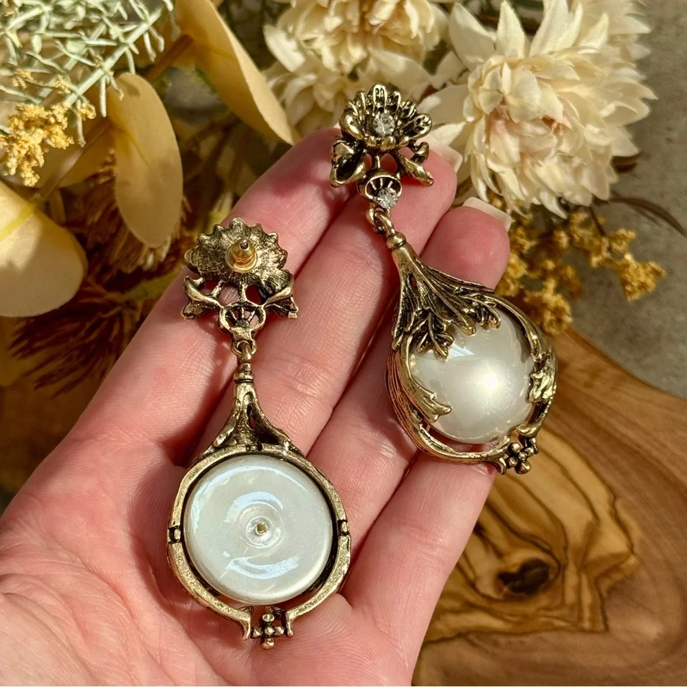💖4/$30 New Elegant Gold and Cream Drop Earrings - Picture 6 of 6
